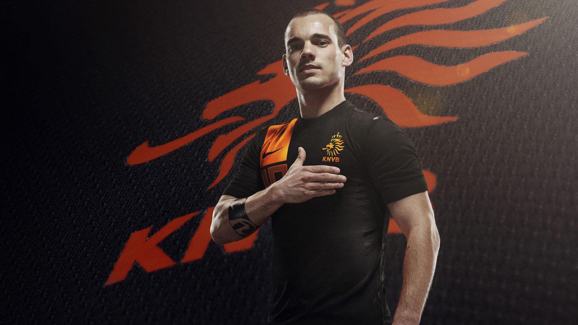 德尚发布会直面质疑，孔德偏爱造越位，但状态回归可期