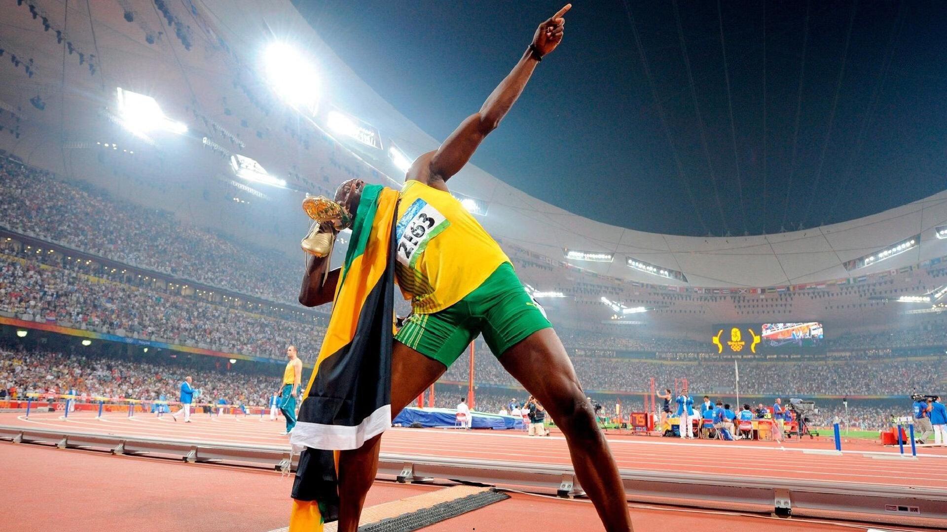 亚冠赛场铸就钢铁防线，陈威四项关键数据领跑，亚洲第一门将之争